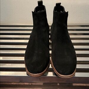 Sonoma Black Suede Men's Ankle Boots